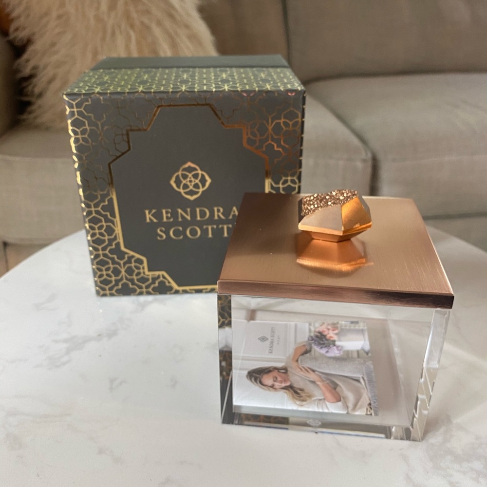Kendra Scott Square Acrylic Box